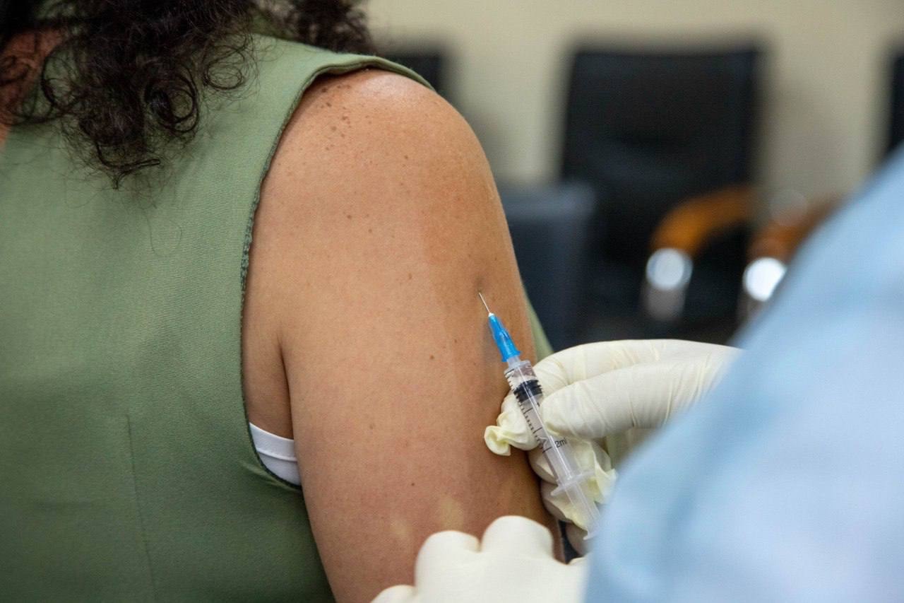 Прививки от гриппа в Благовещенске поставили более 130 тысяч челове