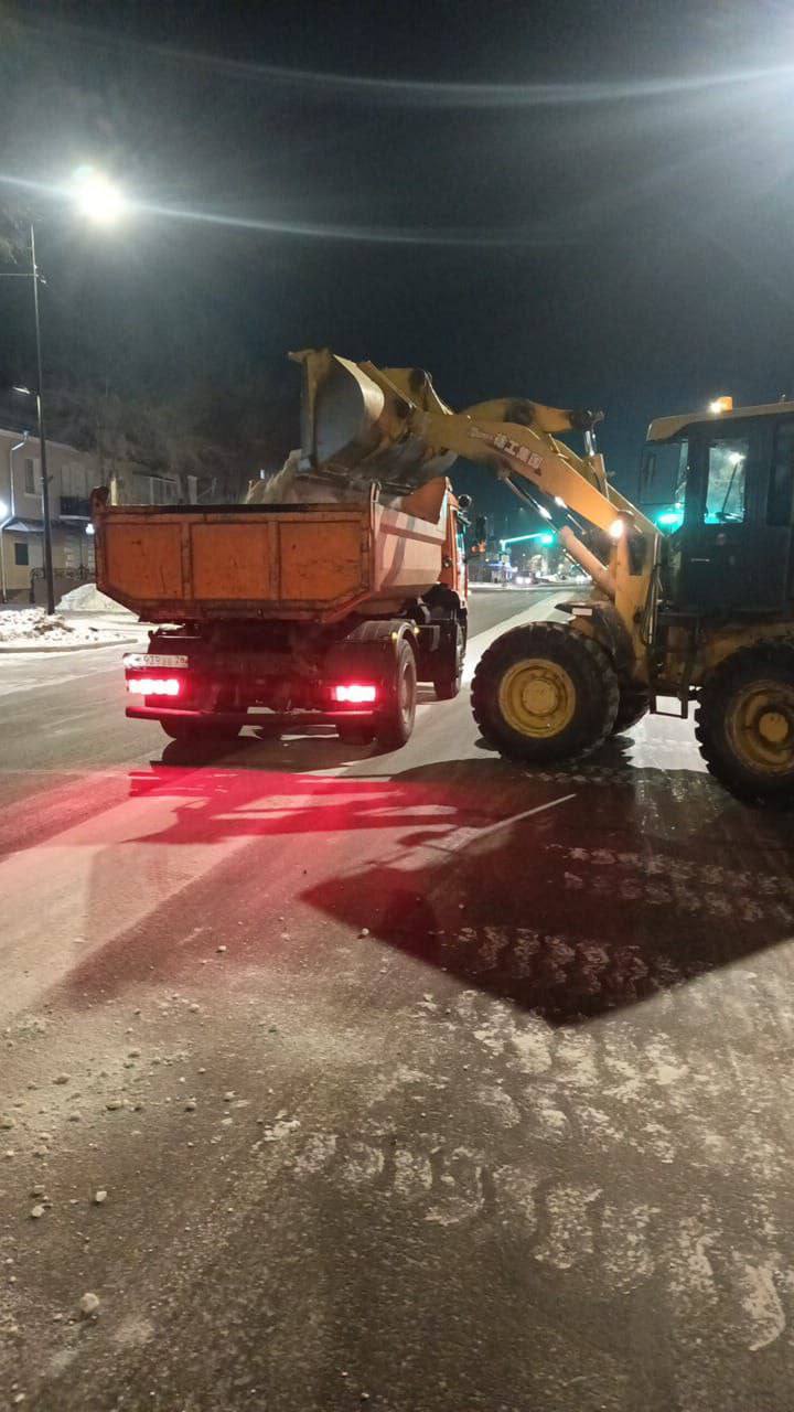 Коммунальщики ведут работу по очистке русла Бурхановки: какие еще задачи поставил перед собой ГСТК днем 27 февраля?