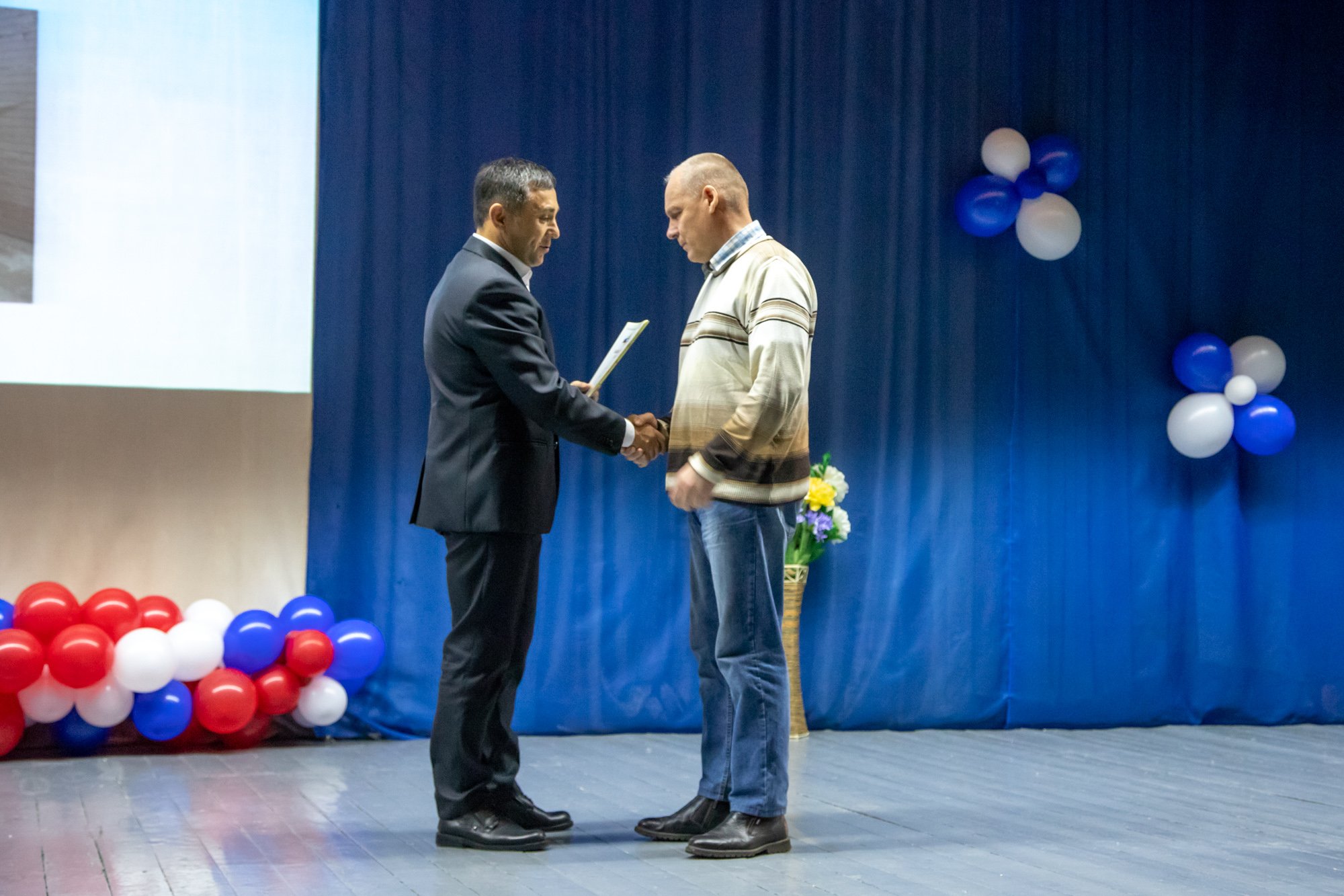 Мэр Благовещенска Олег Имамеев поздравил Судостроительный завод имени Октябрьской революции с юбилеем