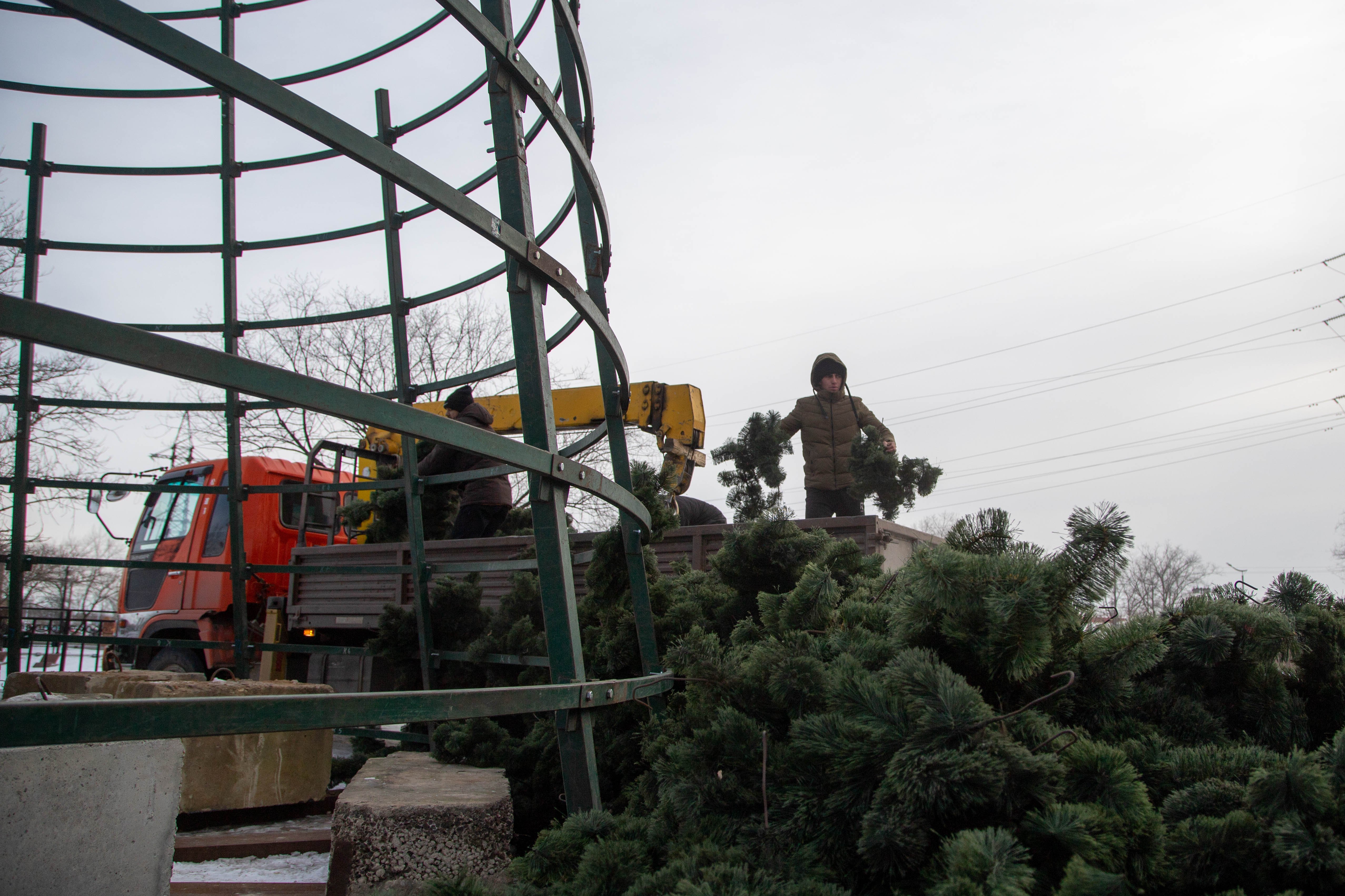 Благовещенск наряжается к Новому году