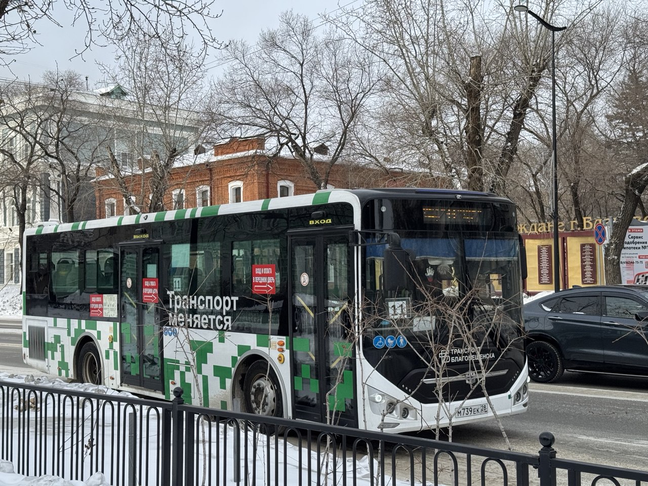 Несколько автобусов временно поменяют схемы движения