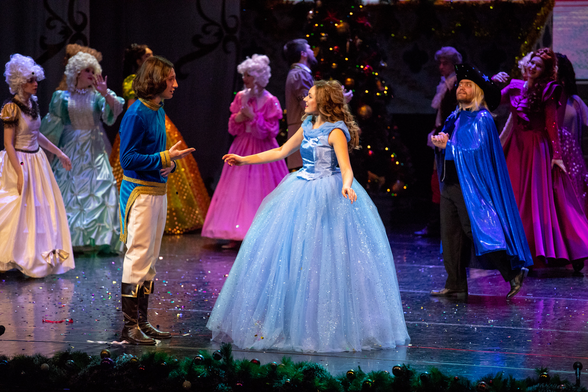 ОКЦ приглашает благовещенцев на 16 новогодних мероприятий