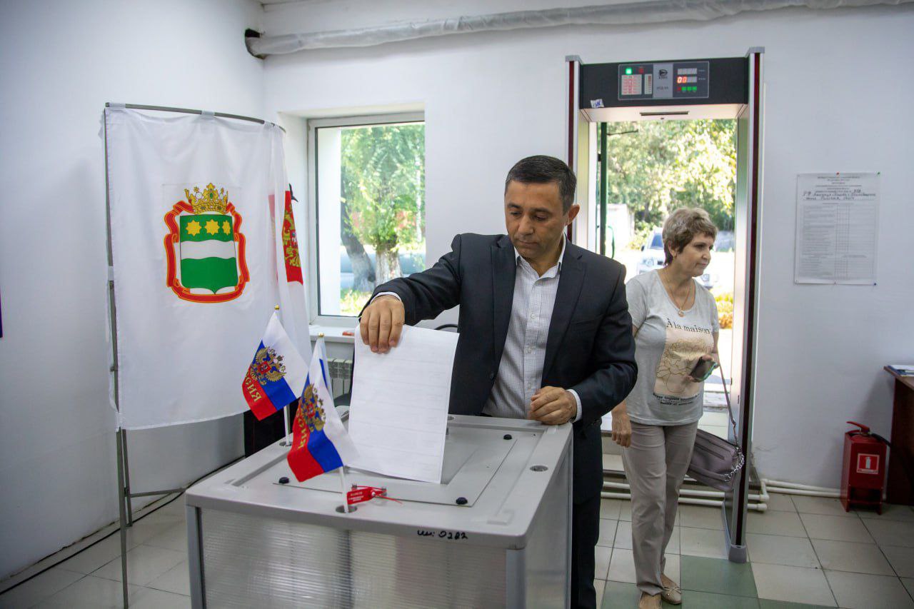 Мэр Благовещенска призвал горожан проголосовать на выборах губернатора