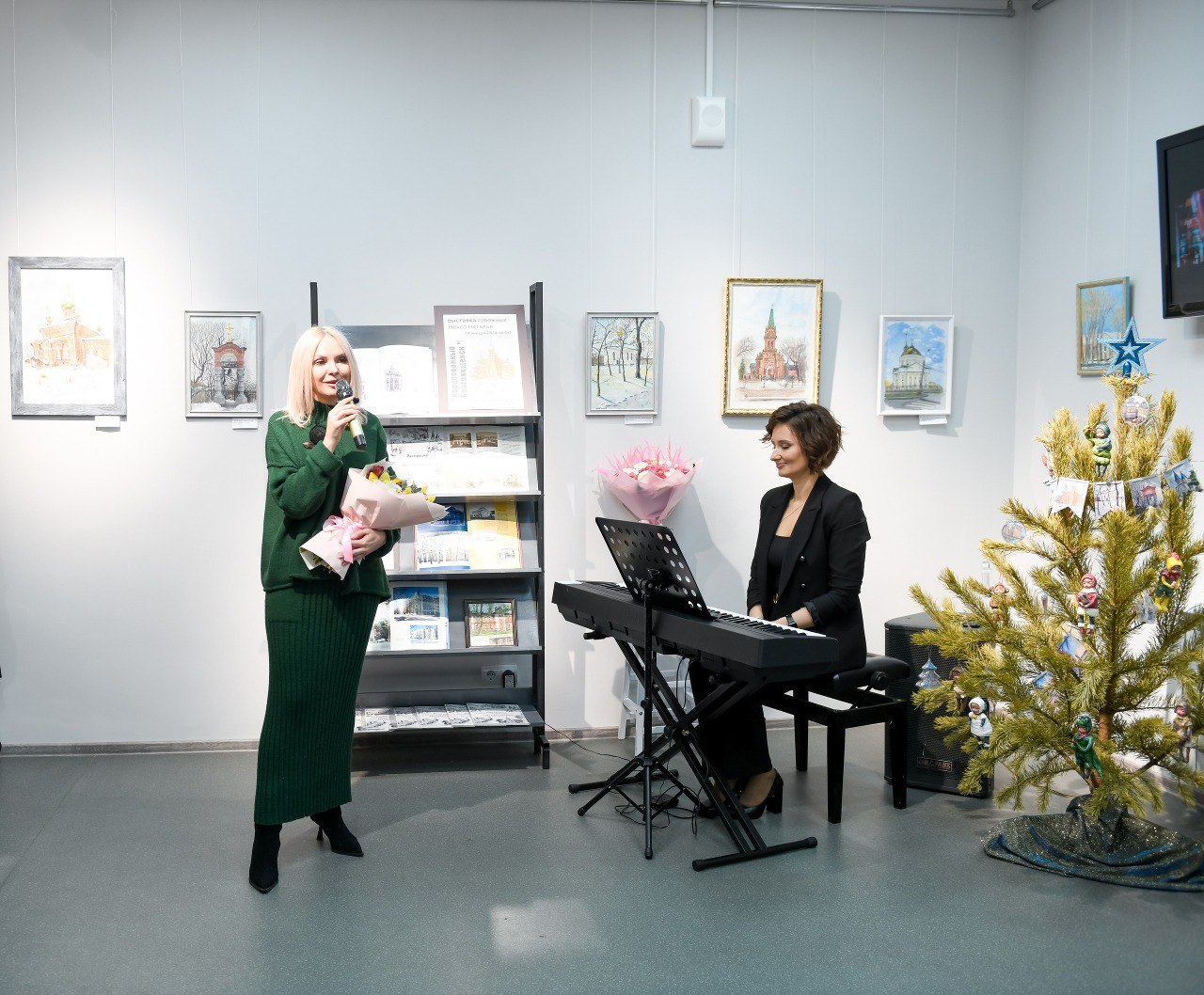 «Нарисованный Благовещенск» Представлены в Народном музее Центральная