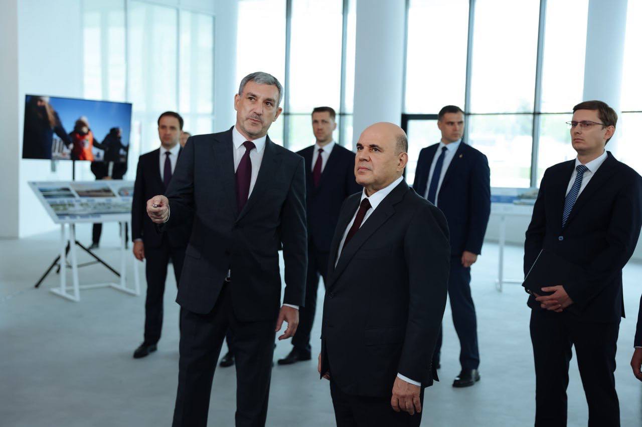 Михаил Мишустин проверил ход реализации ключевых проектов Благовещенска 