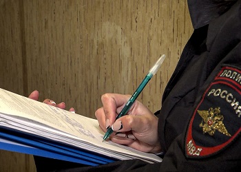 Нашёл чужую банковскую карту – придётся ли отвечать? 