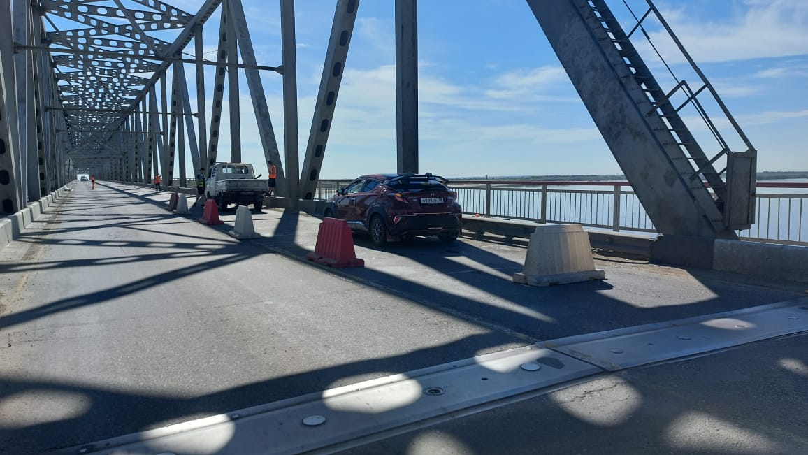 На старом Зейском мосту ведут профилактические работы