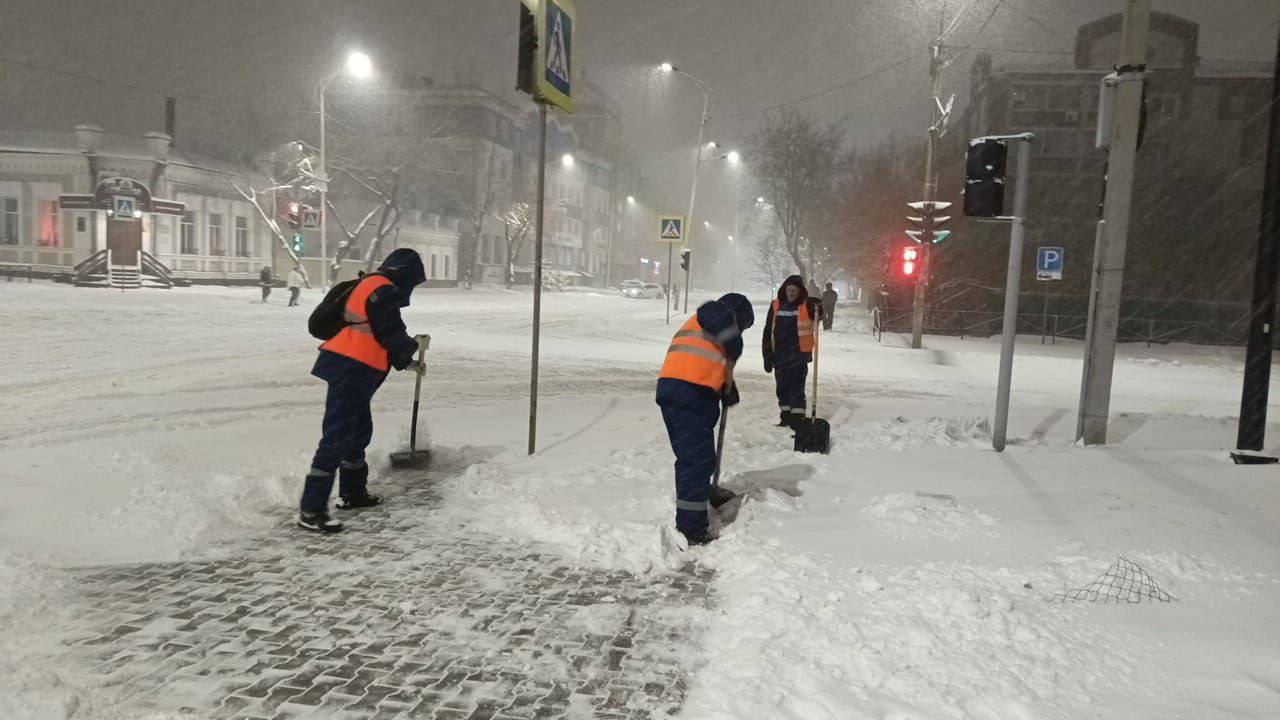 Стихия ударила по Благовещенску: такого снегопада в областном центре не было век!