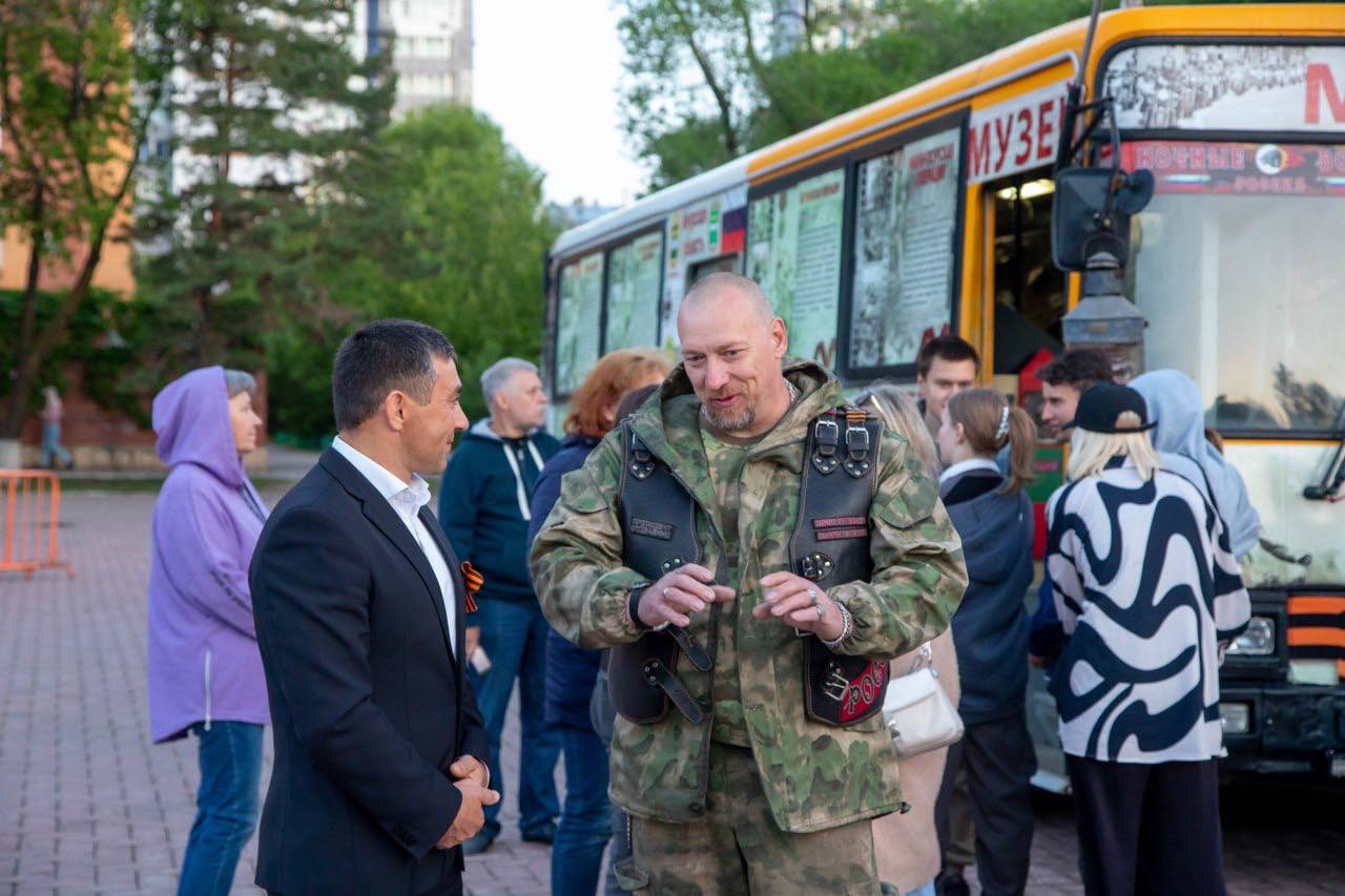 Благовещенский «Автобус Победы» принял стотысячного посетителя! 