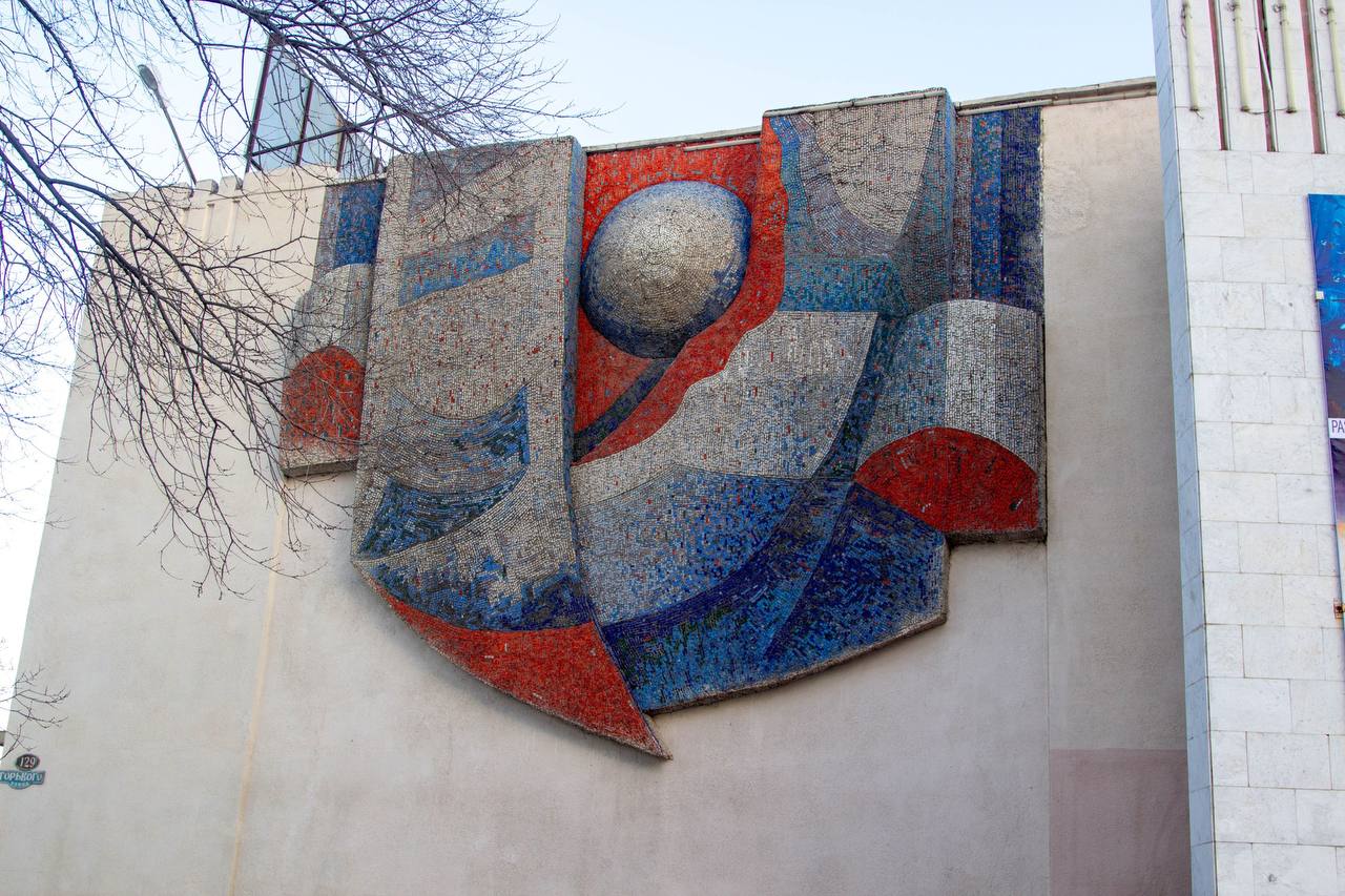 О мозаичных панно на зданиях Благовещенска расскажут горожанам 