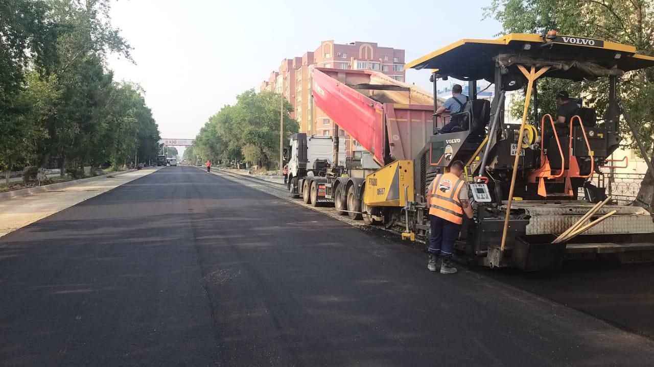 Новый асфальт и ливневки: как приводят в порядок ведущие городские магистрали