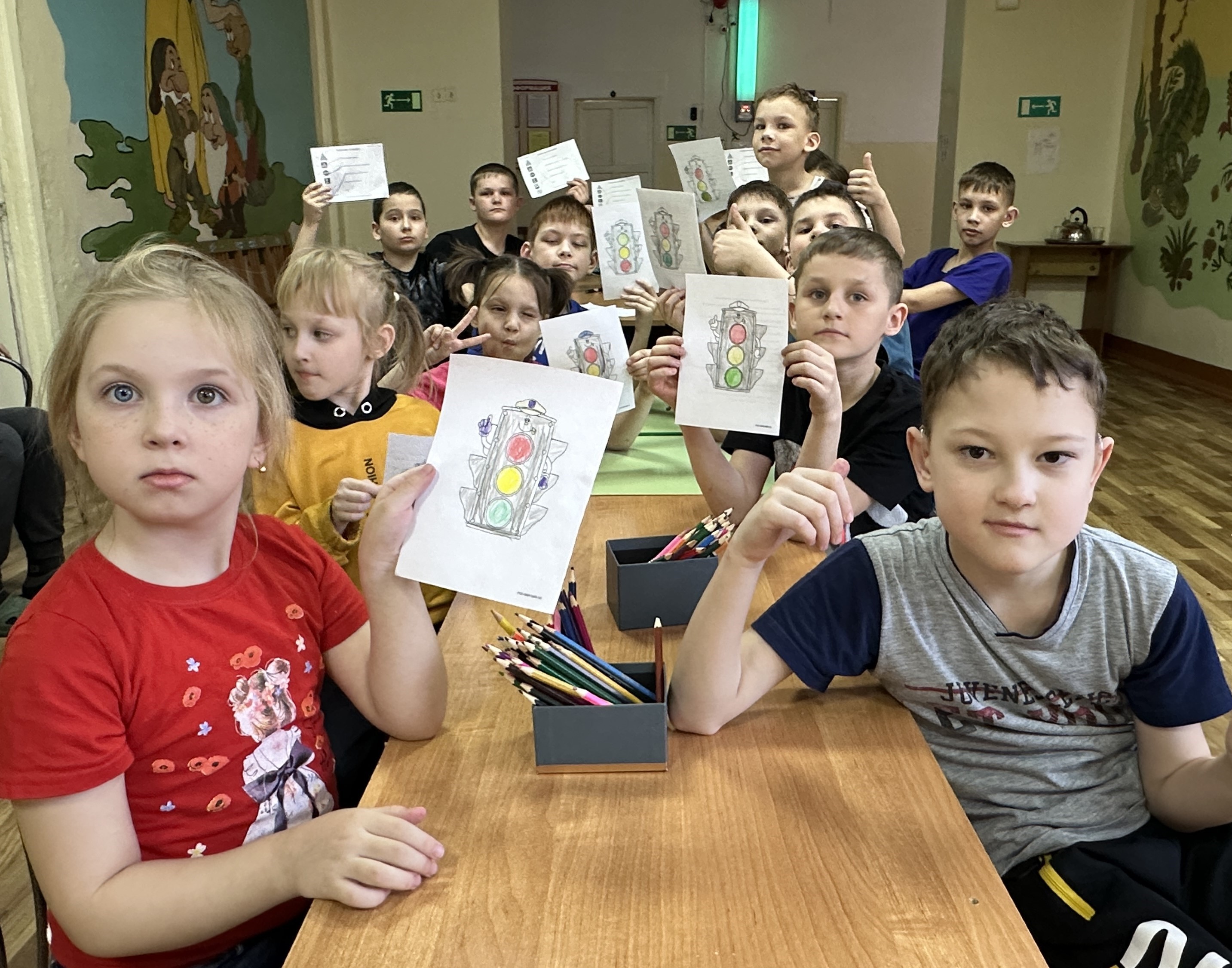 Госавтоинспекторы напомнили особенным благовещенским детям о правилах дорожного движения 