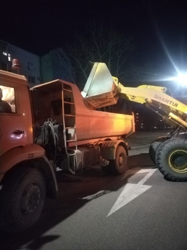 Ночью коммунальные службы потрудились на следующих улицах областного центра: