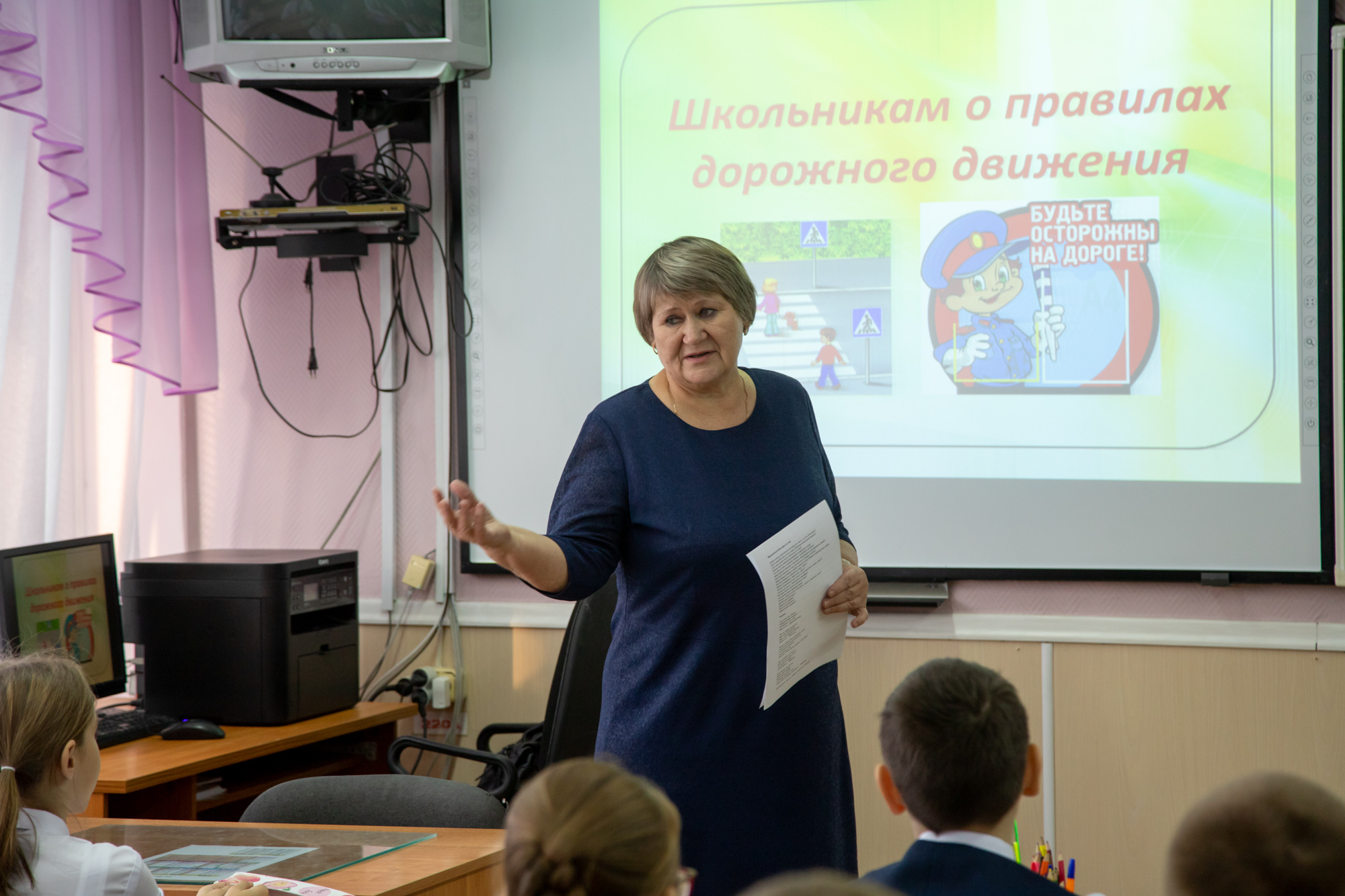 Более 200 сотрудников требуется новой школе на 1 500 мест в Благовещенске