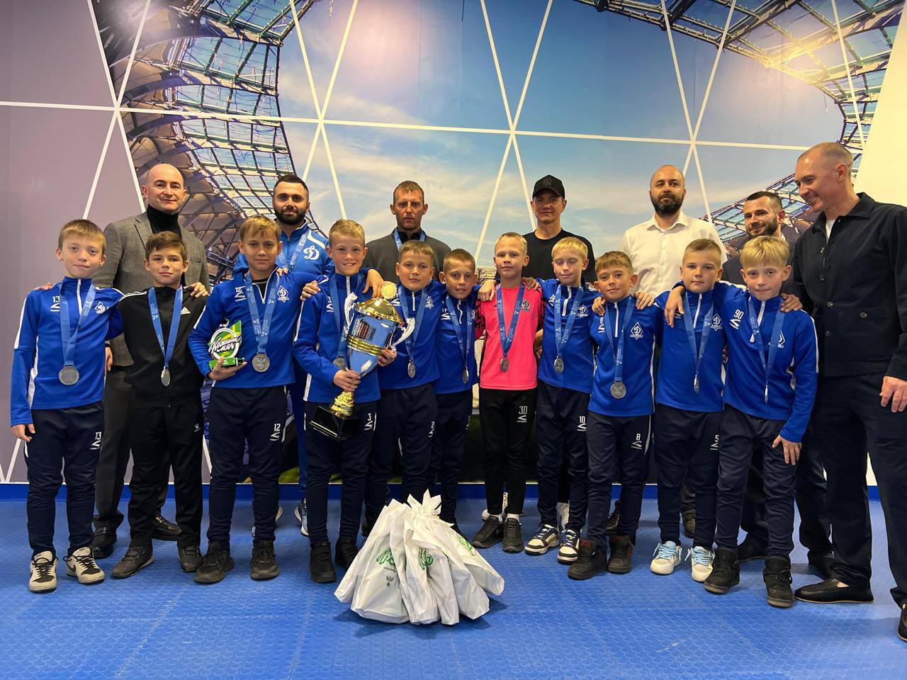 Благовещенские «динамовцы» забрали серебро «Кожаного мяча» 