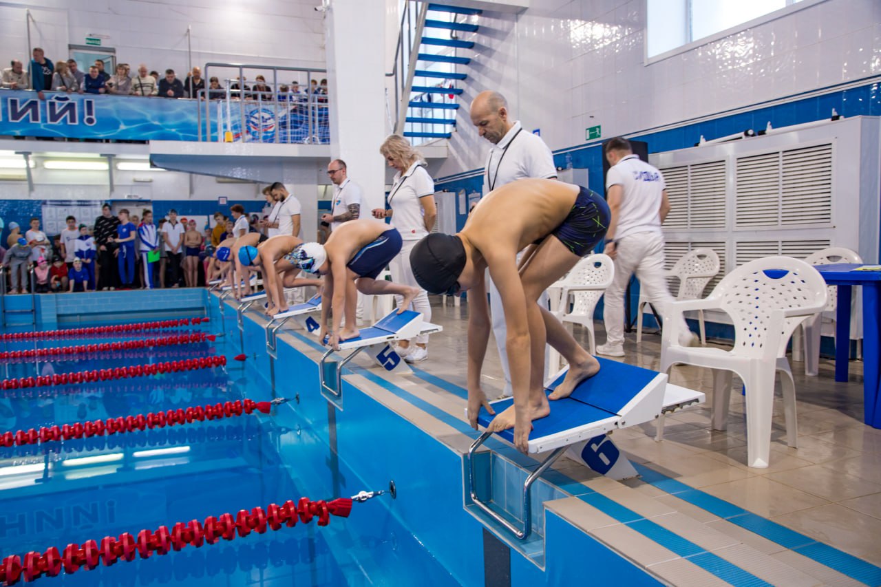 Первенство города, чемпионаты среди инвалидов и лиц с интеллектуальными нарушениями: в Благовещенске реализуют программу «Плавание для всех»