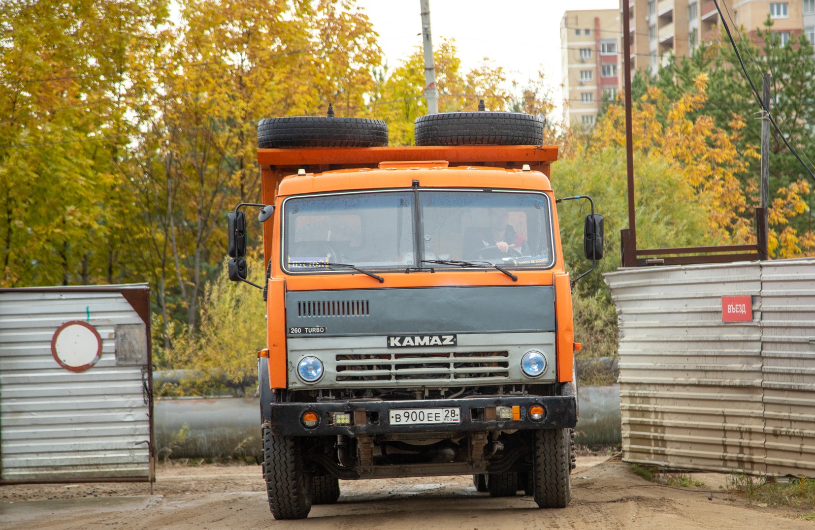 В Благовещенске продлили ограничение движения для большегрузов