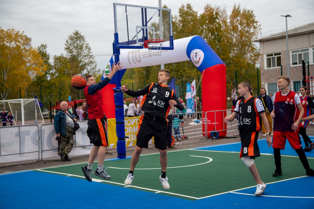 Уличный баскетбол по-благовещенски: встречаемся на «Оранжевом мяче»