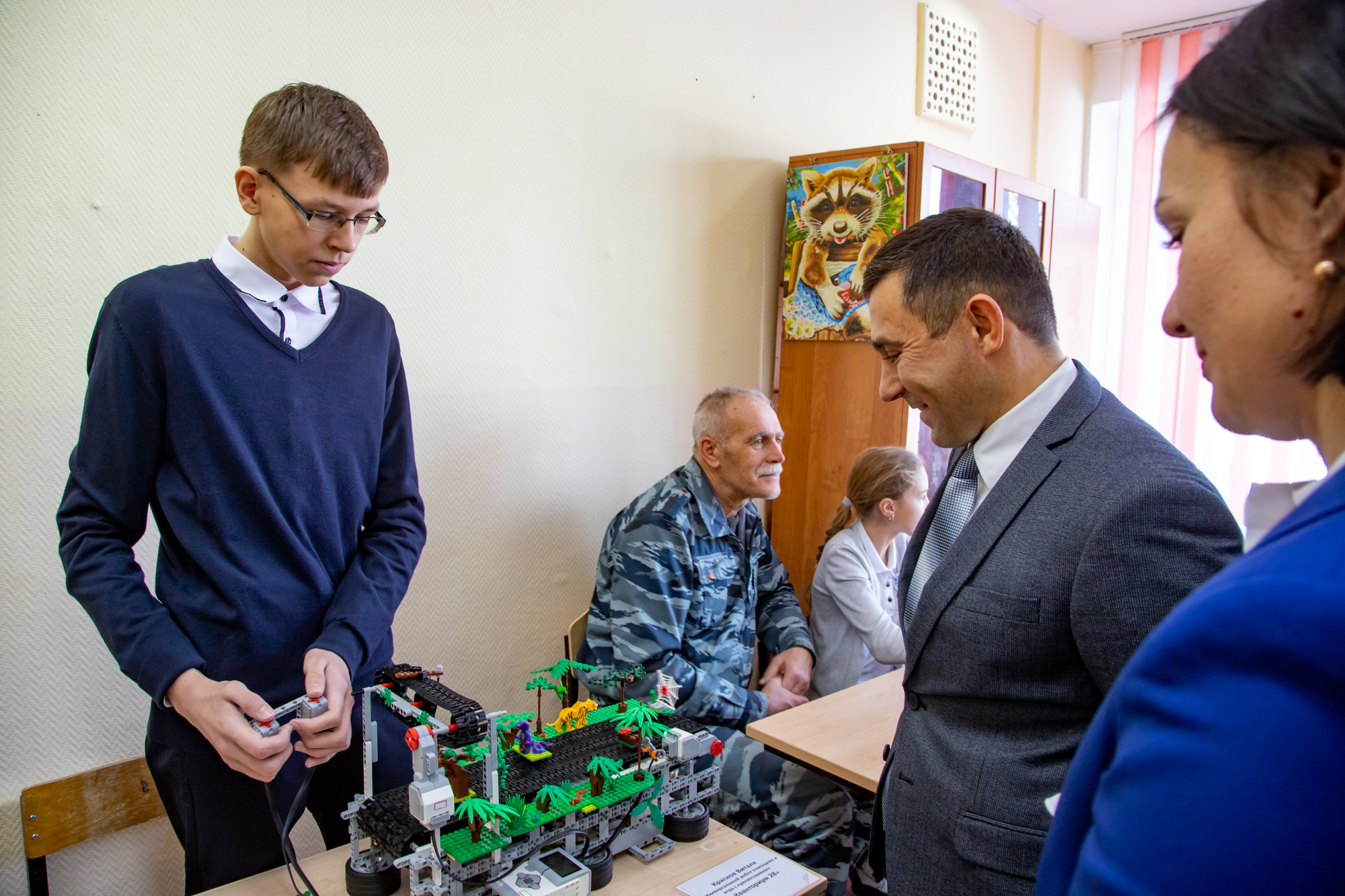 Кошкомойку и умный конвейер создали юные ученые для фестиваля детских изобретений в Благовещенске 