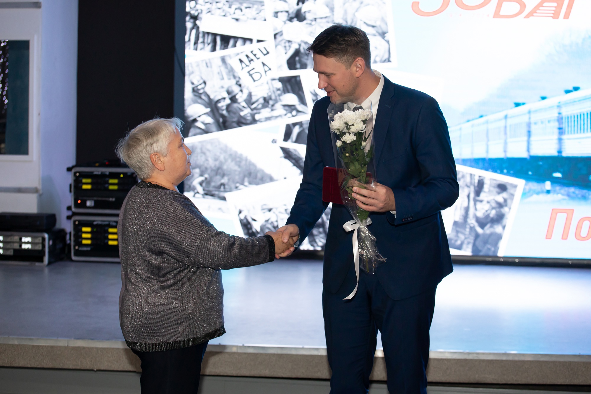  42 медали в честь юбилея Байкало-Амурской магистрали вручили благовещенцам 