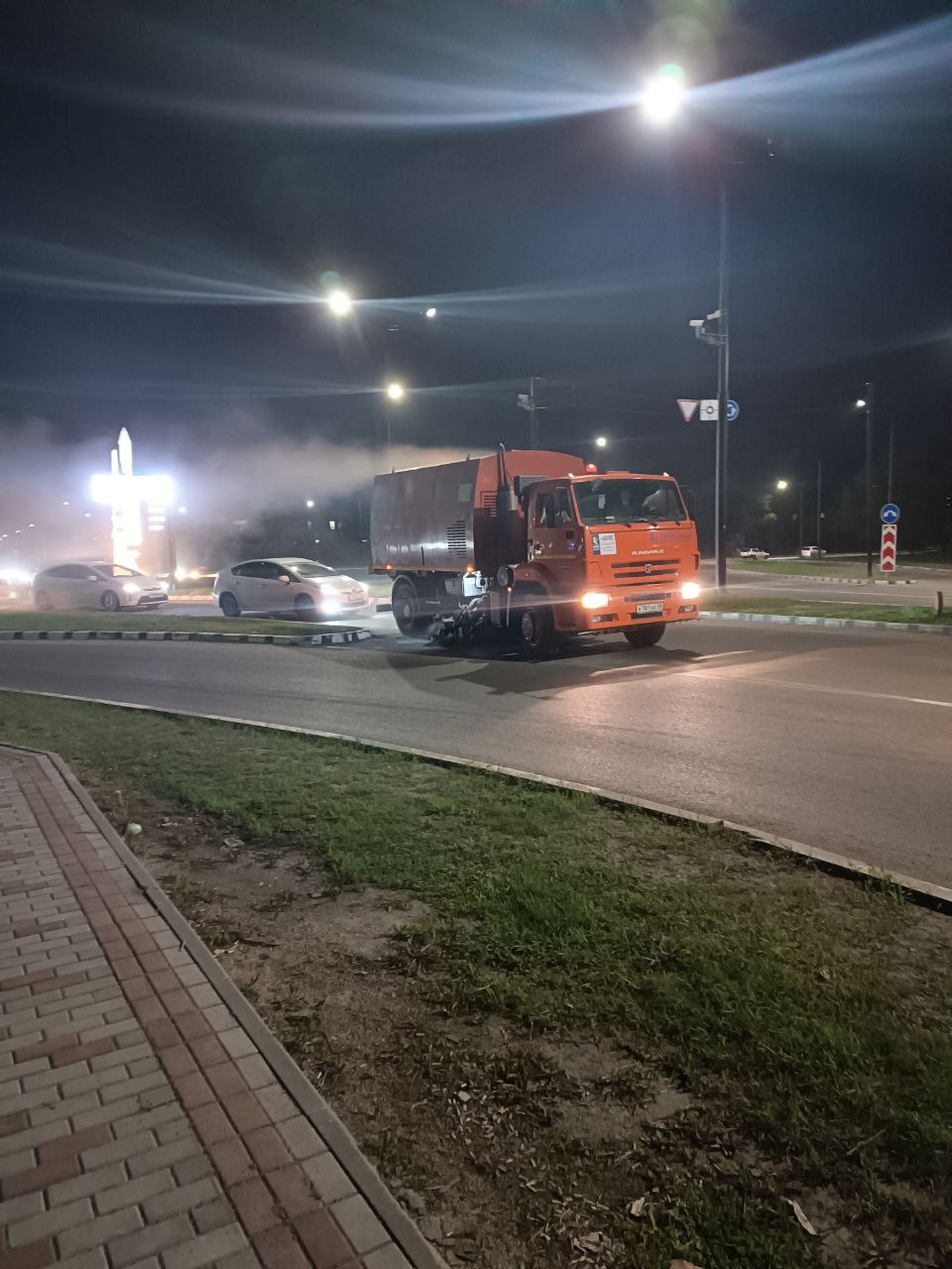 Какие работы выполнили коммунальщики во время ночной смены?