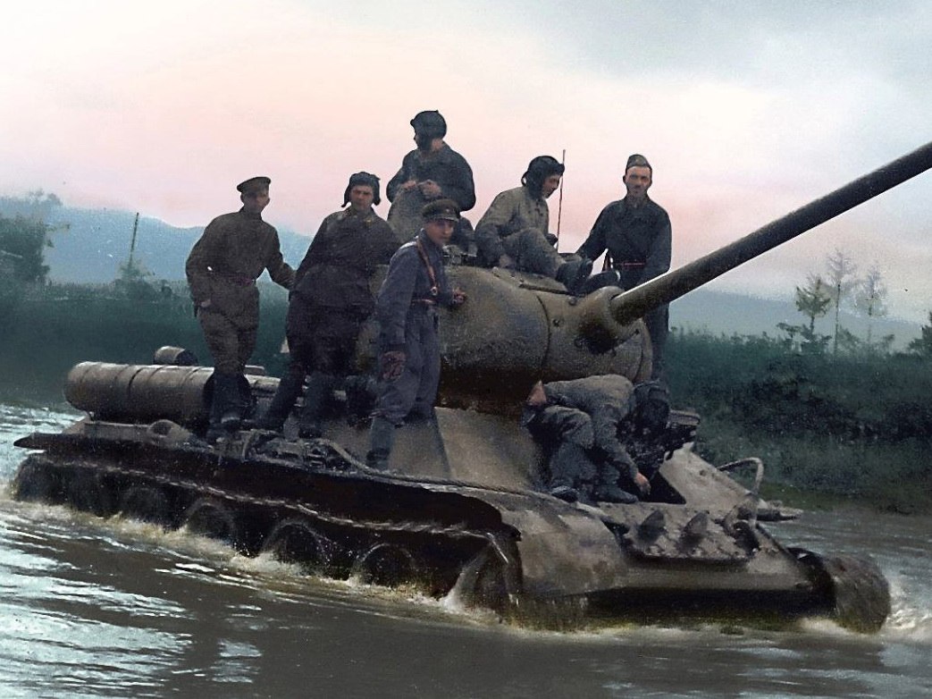 Тучи рассеиваются над Амуром: Маньчжурская операция день за днём