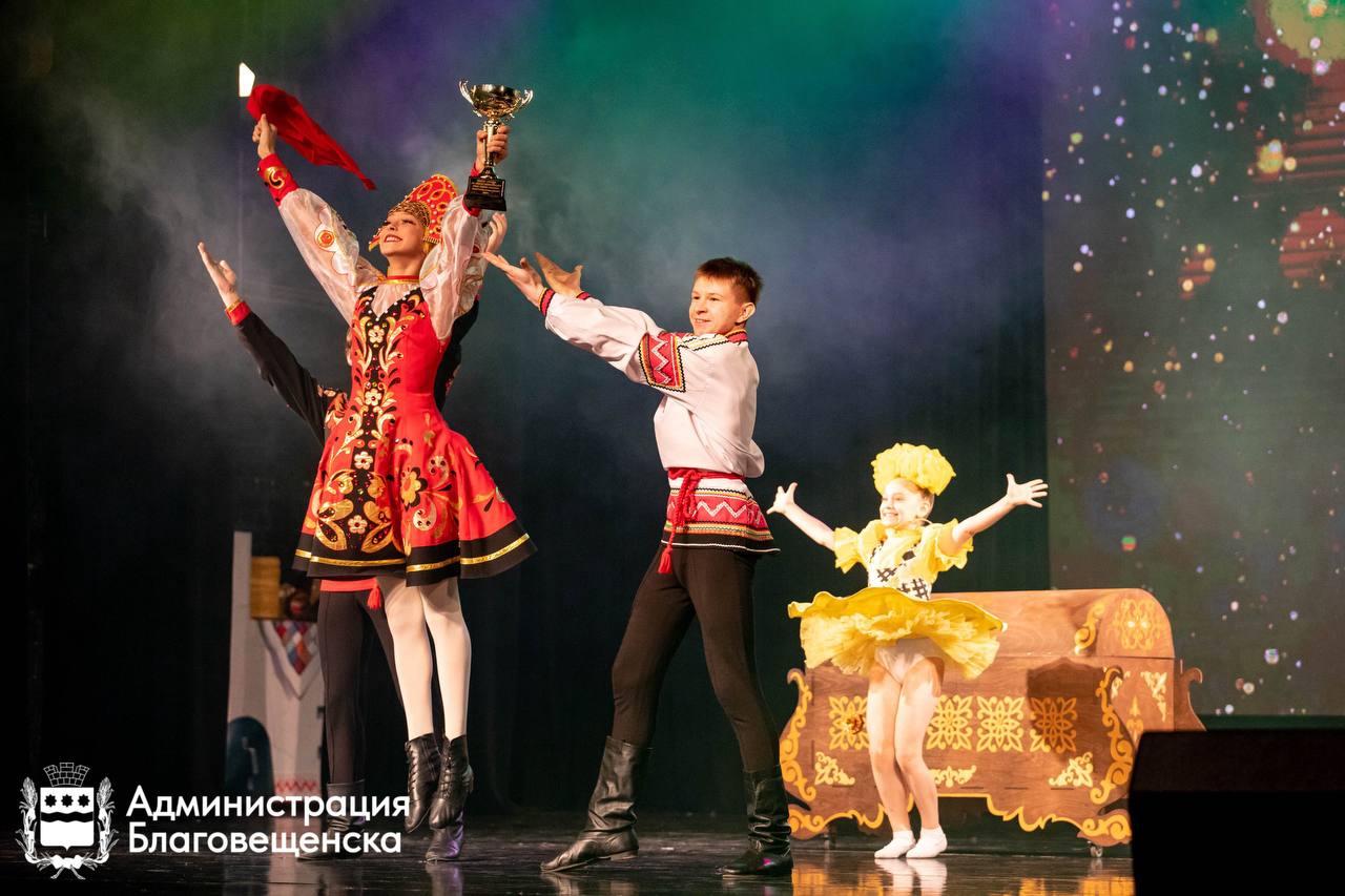 Больше четырех тысяч благовещенских школьников пользуются «Пушкинской картой»