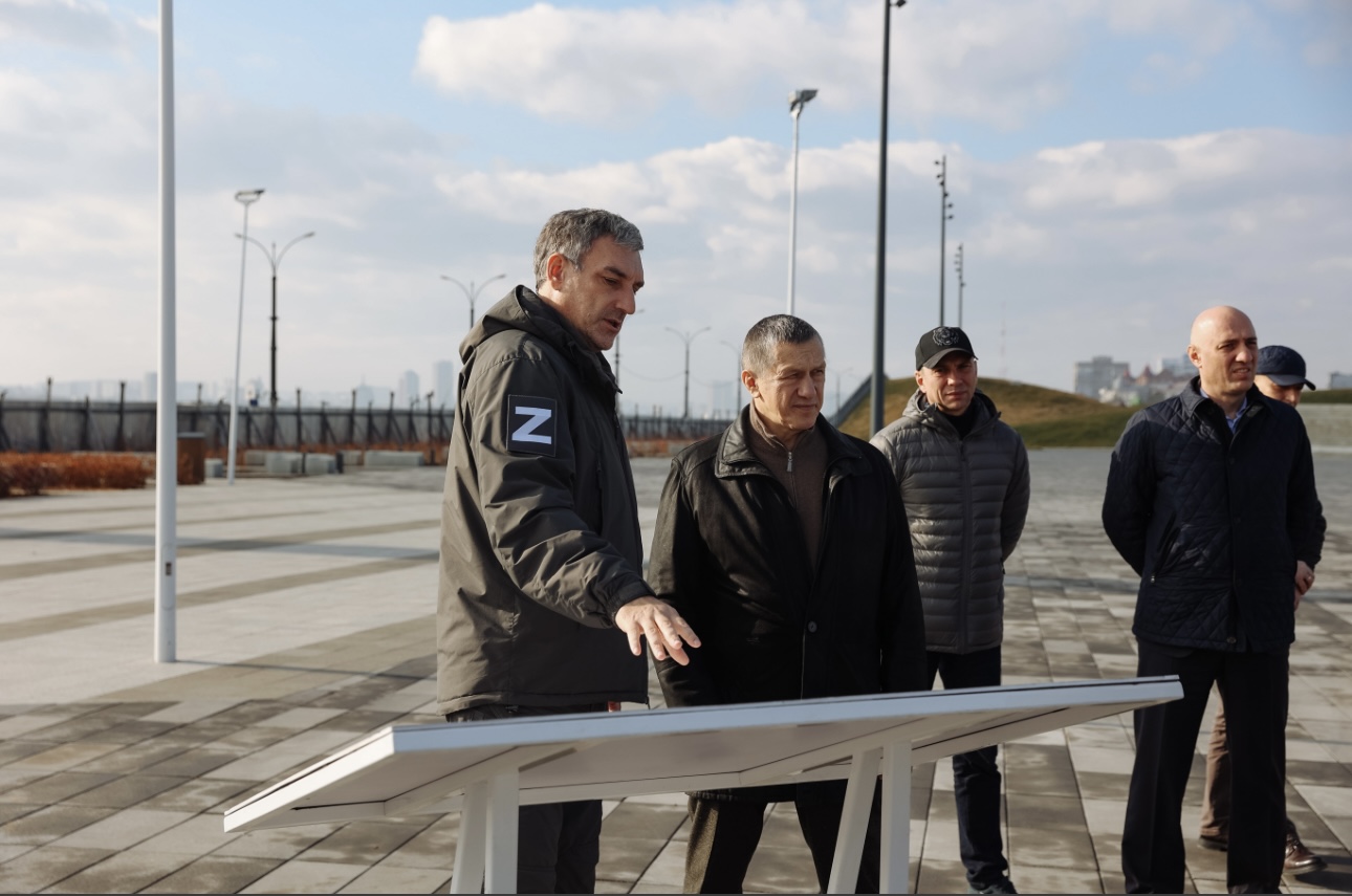 Юрий Трутнев ознакомился с ходом строительства объектов в рамках мастер-плана Благовещенска