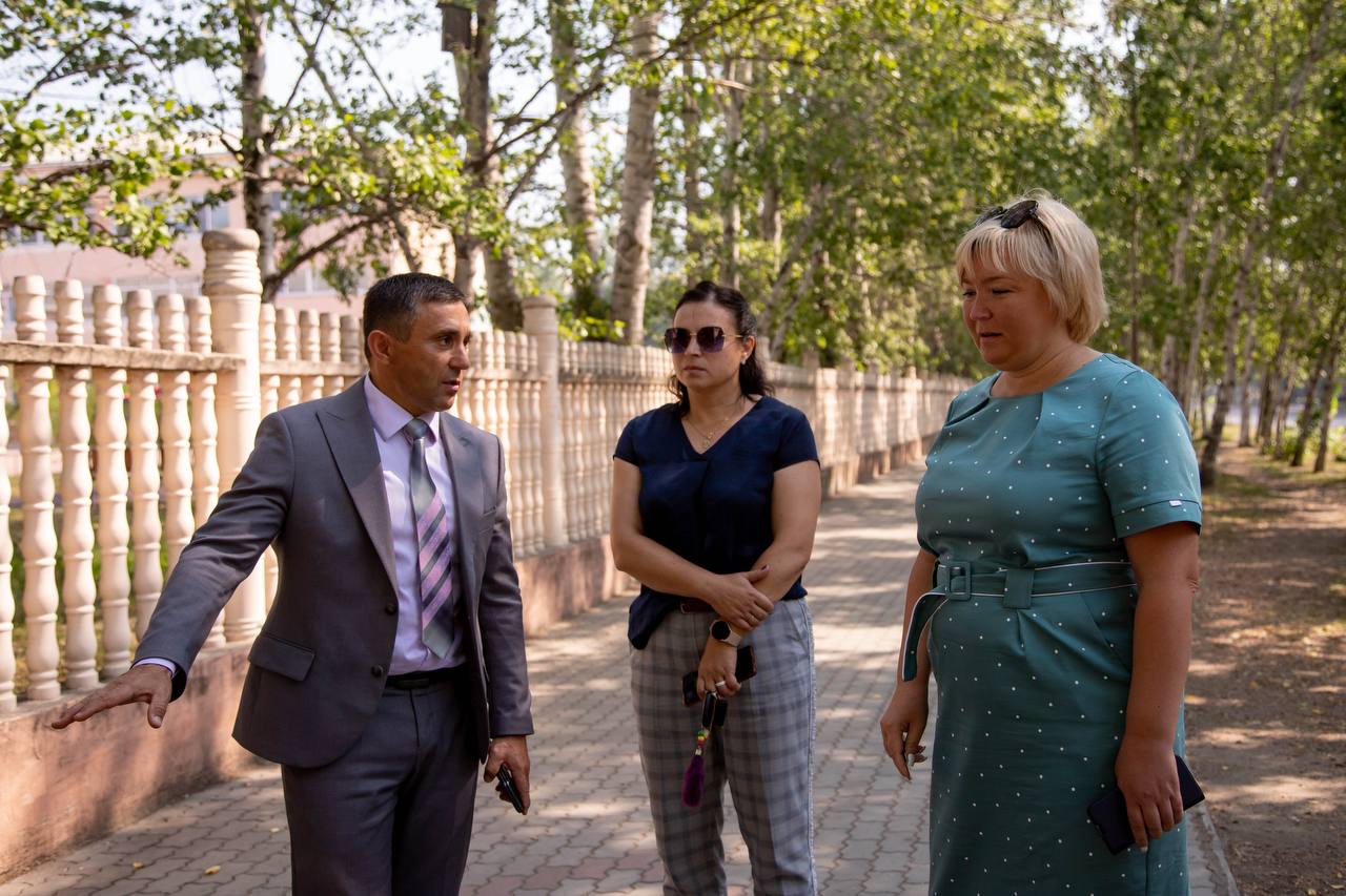 Косметический ремонт и промывка системы отопления: благовещенские школы и детские сады готовятся к новому учебному году