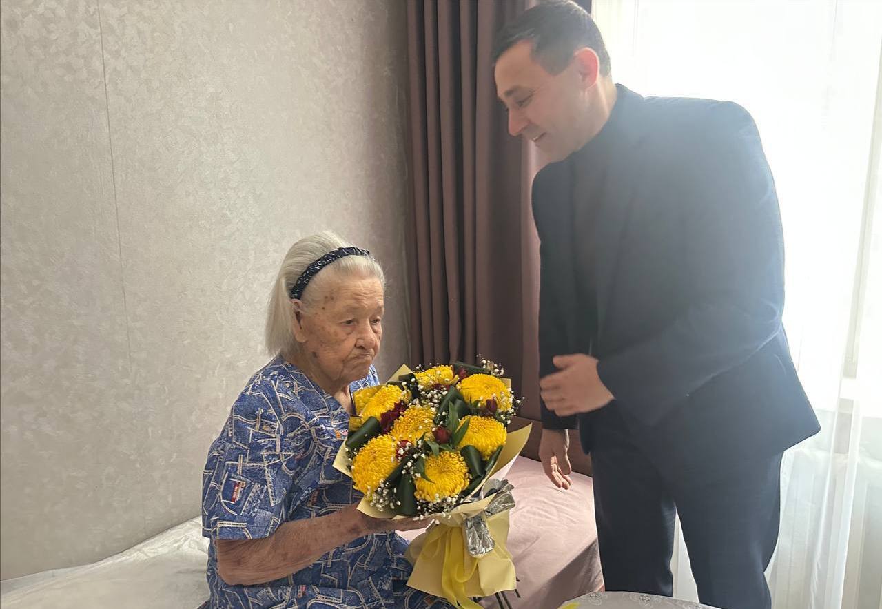  В Благовещенске ветеран Великой Отечественной войны отмечает вековой юбилей 