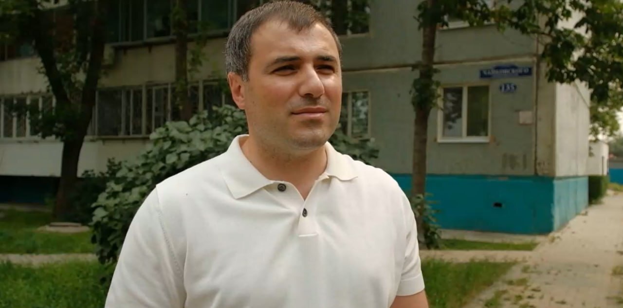 Благоустройство территорий, установка МАФов и ремонт тротуаров: благовещенцы обратились к народному избраннику