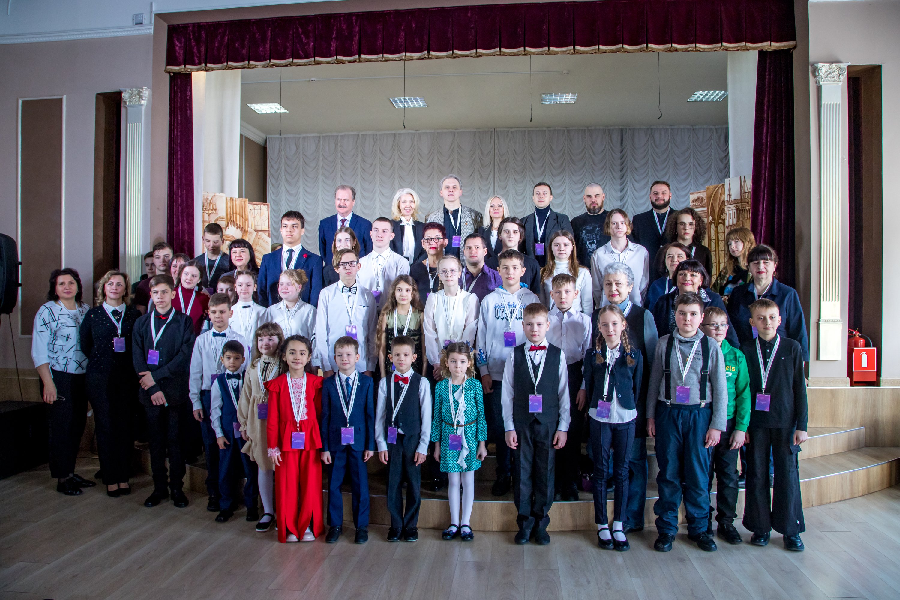 Заслуженный артист России и доценты государственных консерваторий дают мастер-классы юным дальневосточным музыкантам в Благовещенске