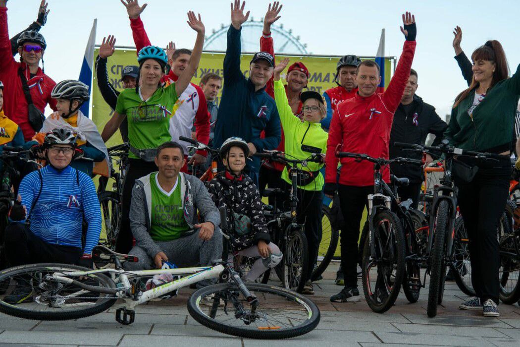 Молодежь Благовещенска в честь Дня России проедет с флагами по набережной Амура 