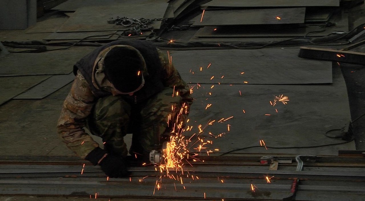 Новое судно для рыбаков из Магадана строится на благовещенском предприятии