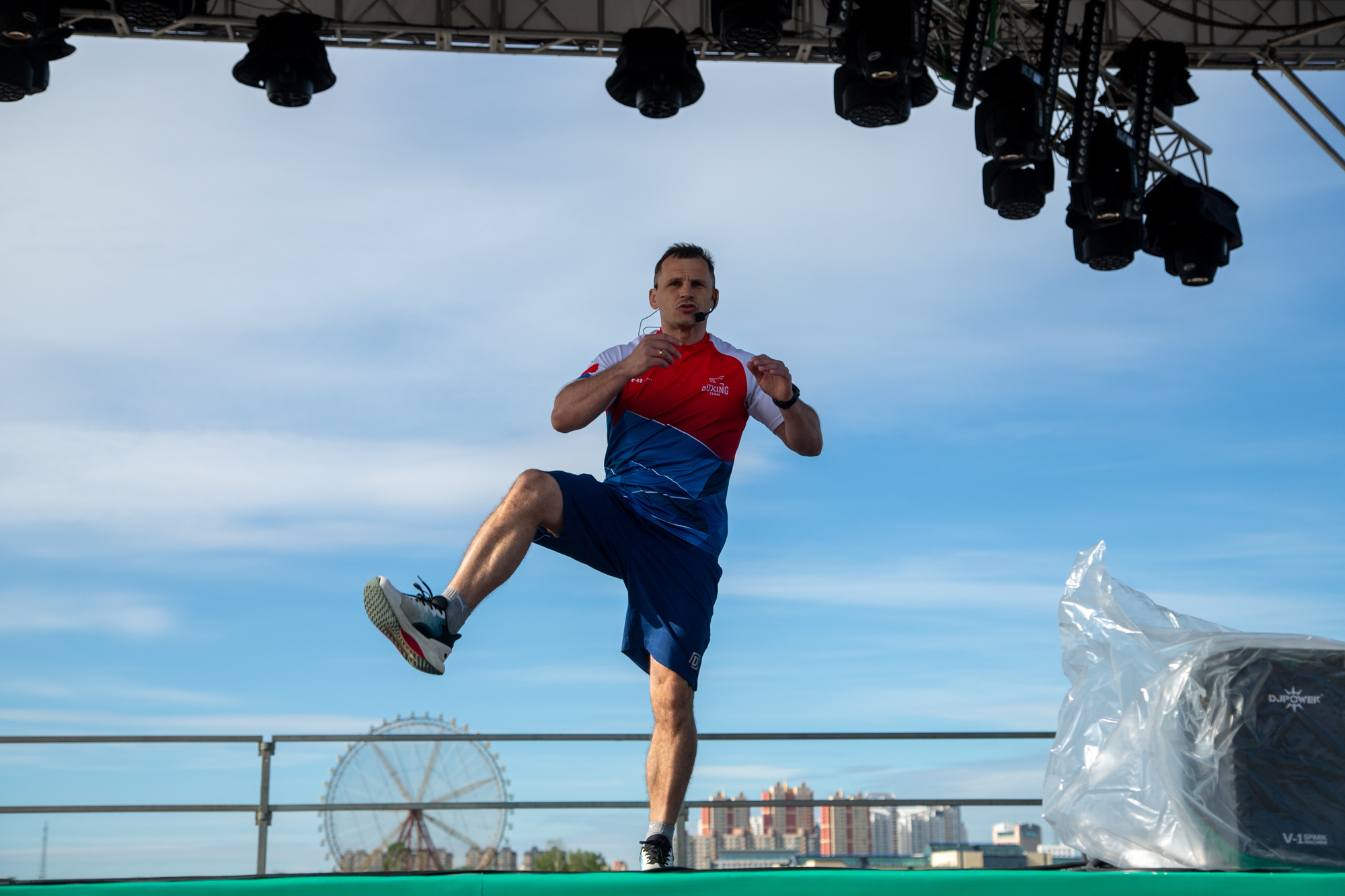 Благовещенцев зовут начать утро пятницы с зарядки