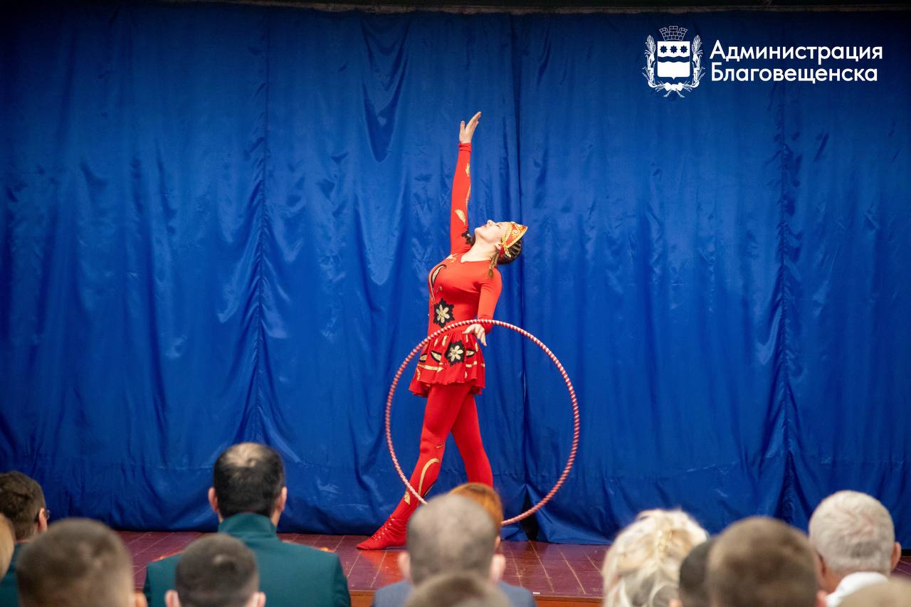 Благовещенские коллективы выступили в военном госпитале в преддверии Дня защитника Отечества 