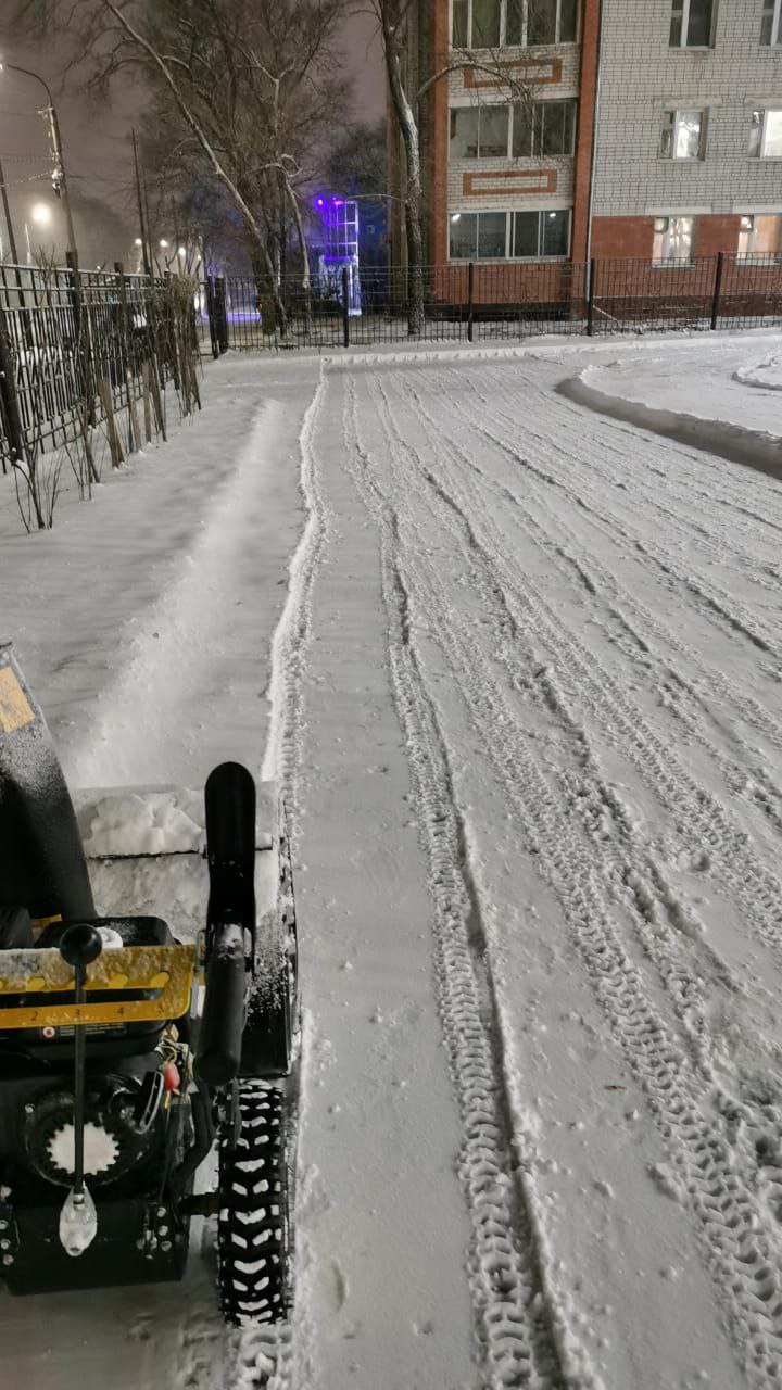 В благовещенской школе нашли необычный выход для эффективной уборки снега