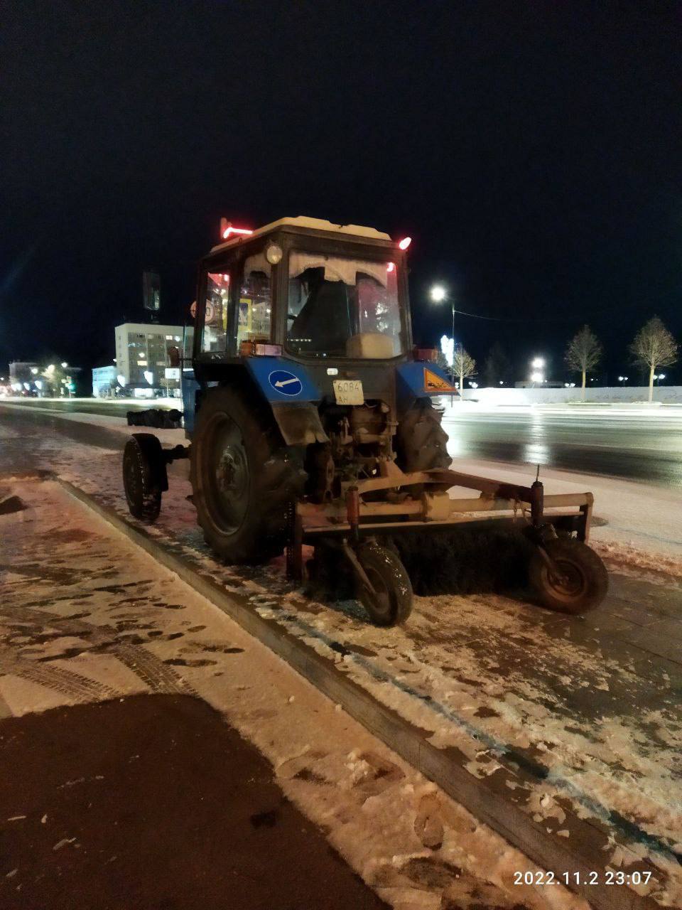 За ночь на улицы Благовещенска высыпали более 100 тонн отсева