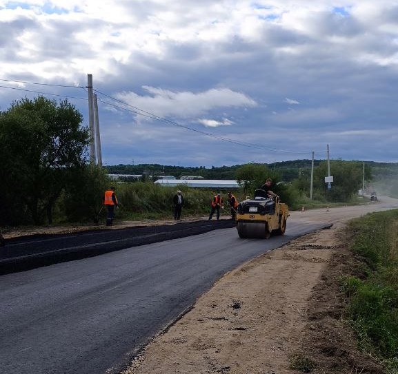 По просьбам горожан в Благовещенске обновили асфальт на Театральной