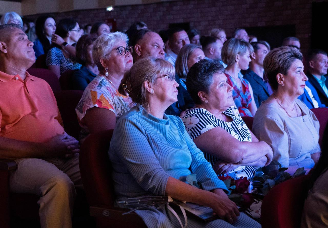 Дискуссии о современных методах: благовещенские учителя и воспитатели обсудили новые идеи и планы обучения 