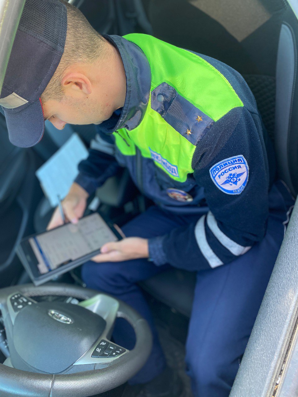 Госавтоинспекция Благовещенска массово проверяет грузовики и их водителей