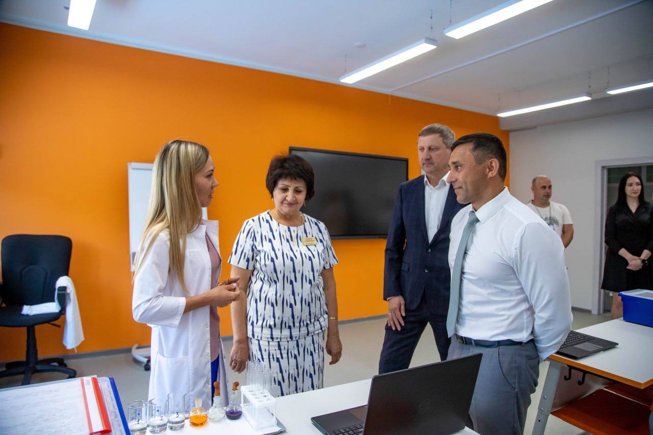 Ученики 26 школы Благовещенска получили в подарок собственный технопарк