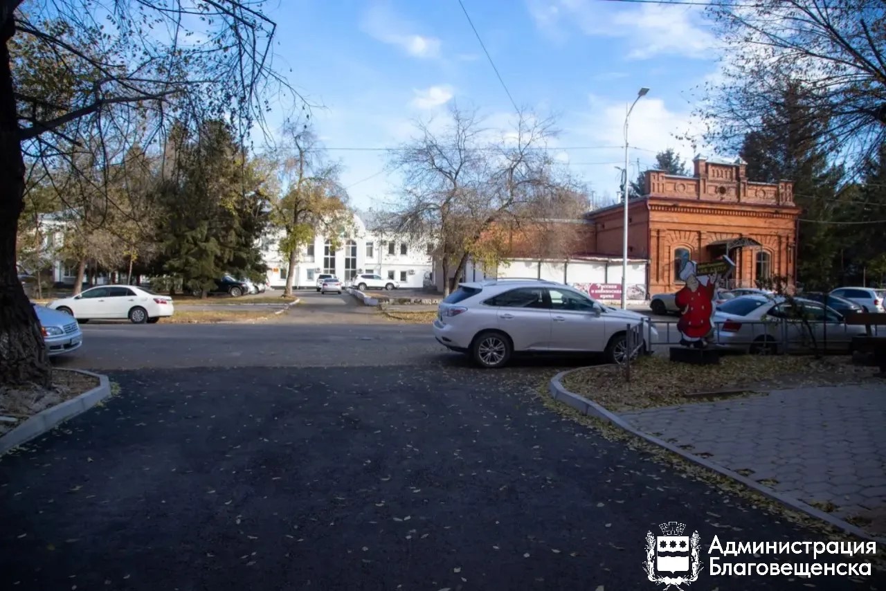 В следующем году в Благовещенске планируют отремонтировать больше десятка междворовых проездов