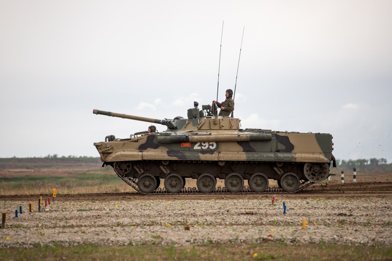 Могут ли благовещенцы заменить военную службу по призыву на службу по контракту❓