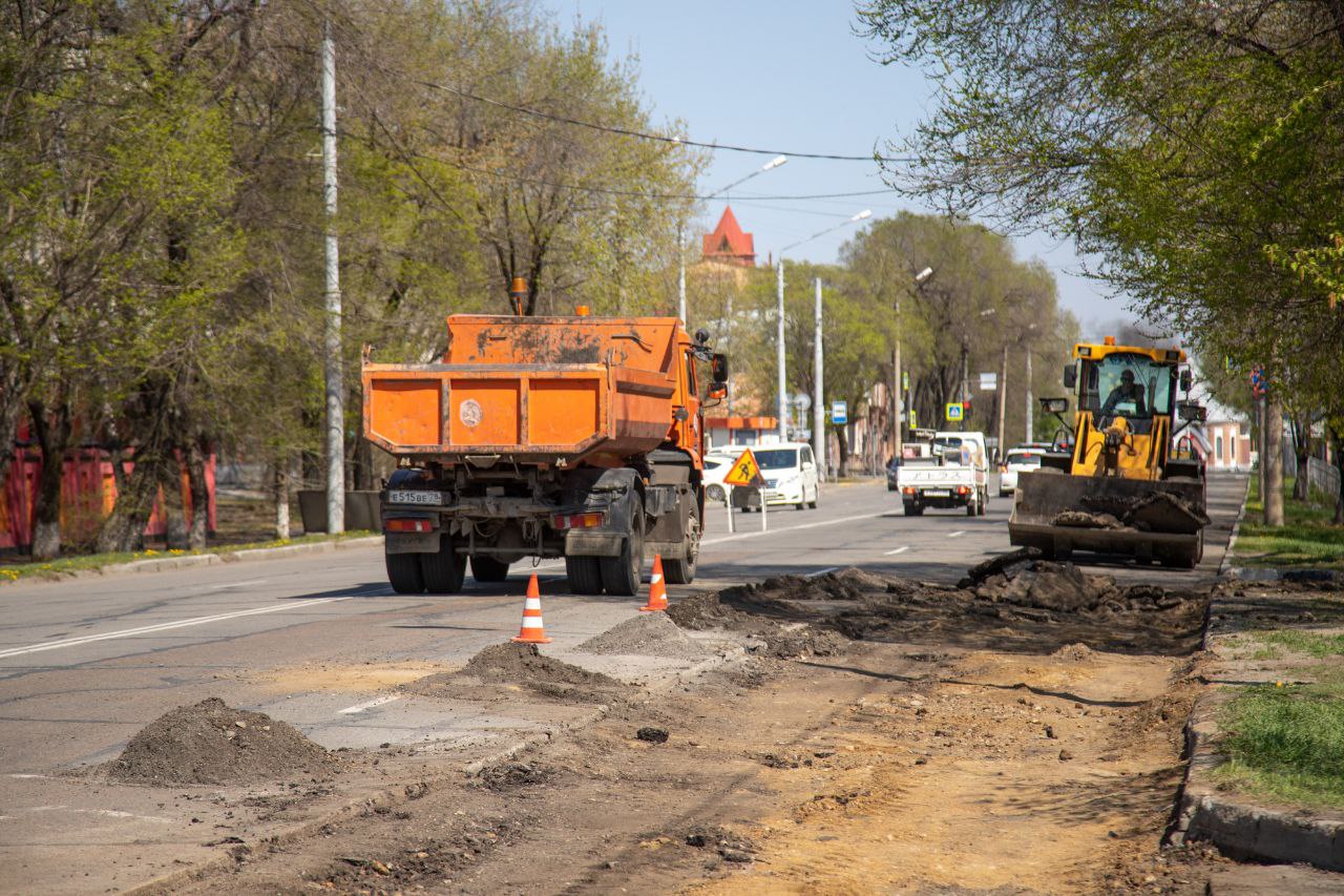 В Благовещенске ГСТК приступил к ямочному ремонту