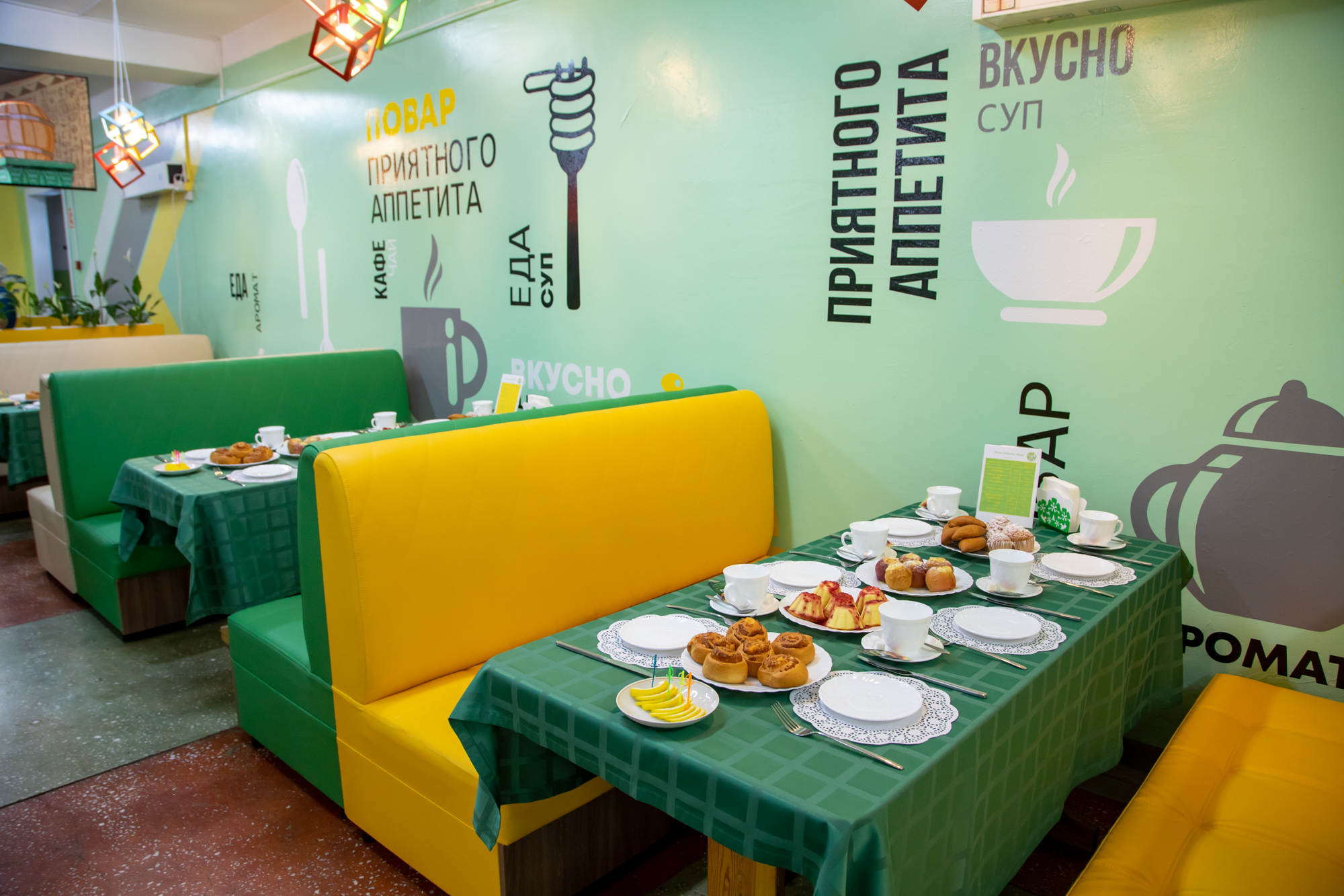 В Благовещенске открыли первое школьное кафе 