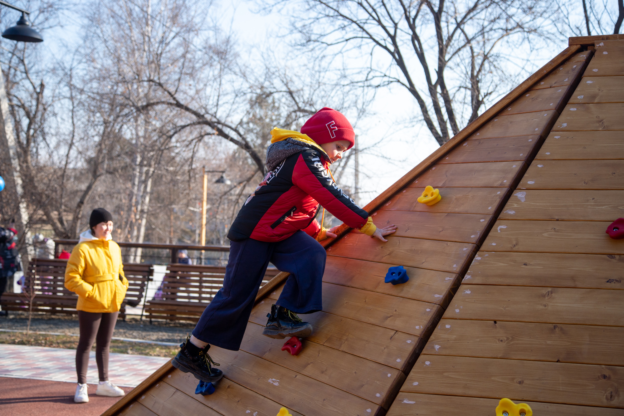 В Плодопитомнике открыли новую общественную территорию