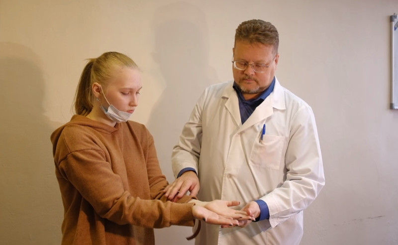 Благовещенские школьники пробуют себя в роли медиков