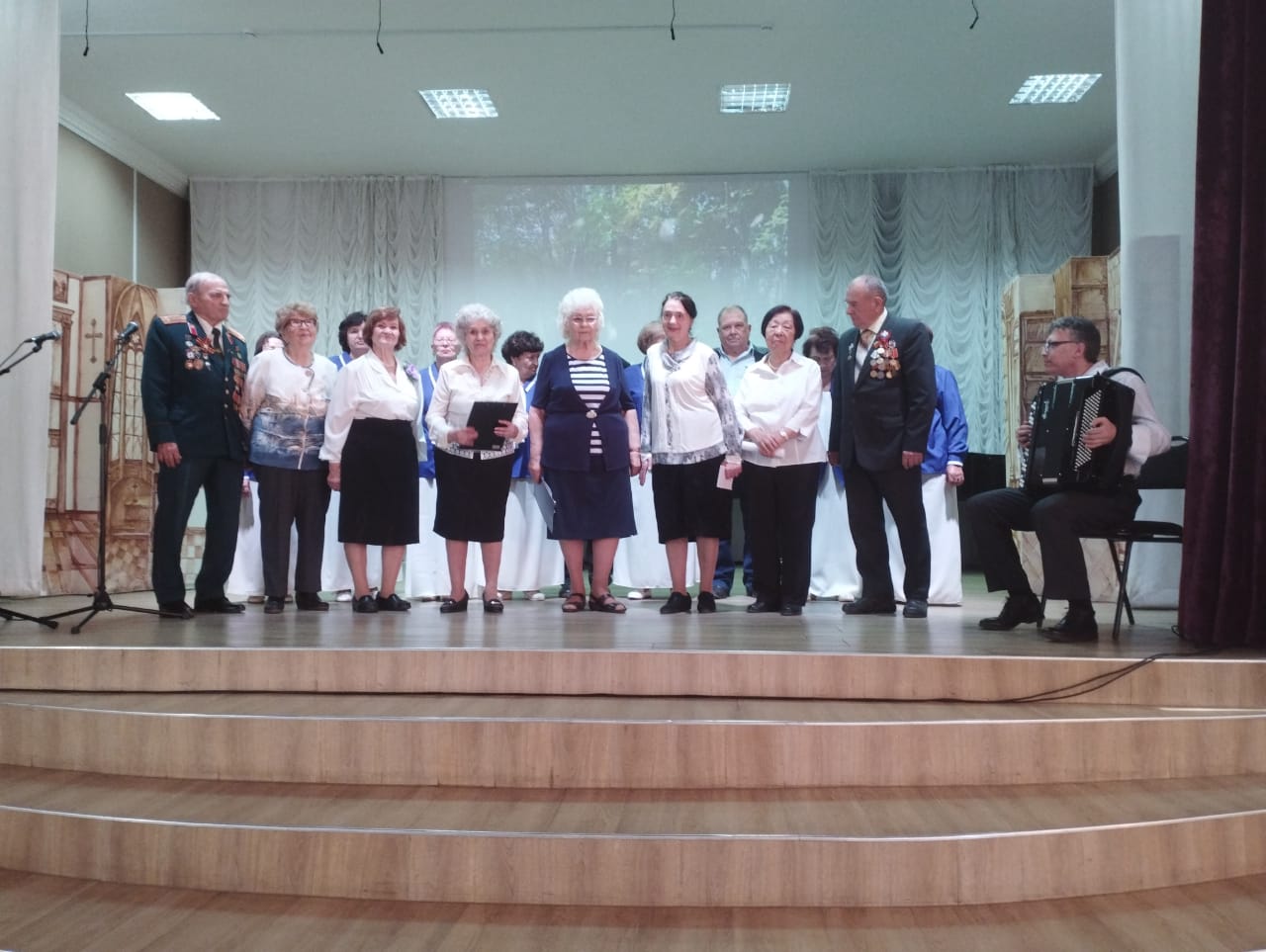 В Благовещенске 25-летний юбилей отметила секция «Школа» клуба «Ветераны просвещения»