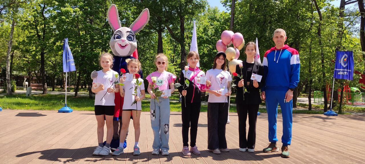 Более 30 спортсменов Благовещенска наградили знаками ГТО